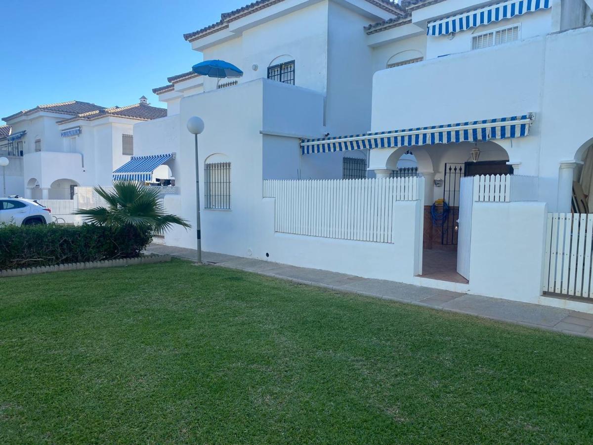 Apartamento La Almadraba Chiclana de la Frontera Exterior photo